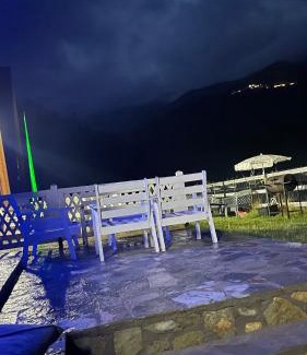 Pejë Chalet De Esquí | Villat Grand