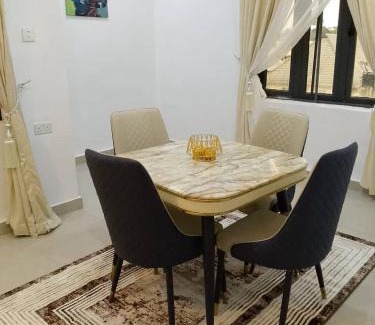 Benin City Apartamento | VIN-RUES Apartment and Suites