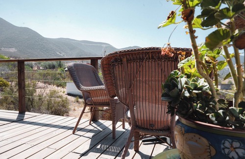 San Antonio de las Minas Chalet De Esquí | Viña Calabria Paloma Upscale King Chalet with Baranda