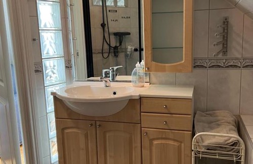 Centrum Apartamento | Vindsvåning på Salängen