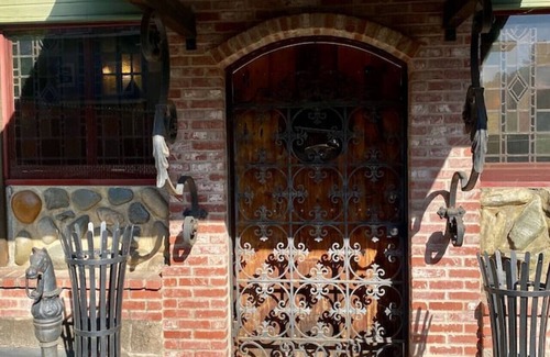 Amador City Apartamento | Vintage 1857~Stone & Beam Cellar