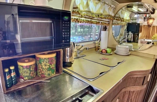 Berryville Casa | Escapada Rural en RV con Vistas a la Montaña y Río