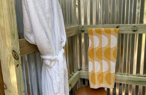 Berryville Casa | Escapada Rural en RV con Vistas a la Montaña y Río