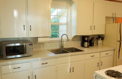 Holland Casa | Vintage Cottage on Lake Michigan