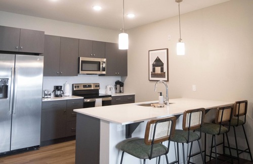 Star Apartamento | Vintage Star apartment with pool, gym and Pac-Man