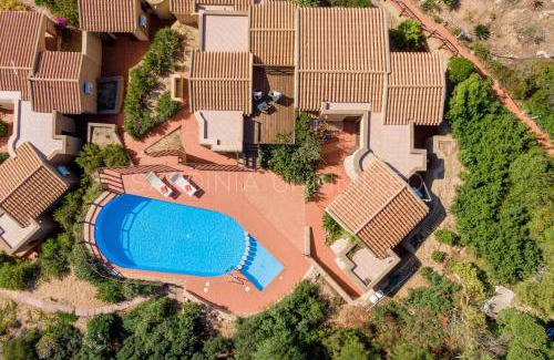 Costa Paradiso Villa | Violetta Zoe