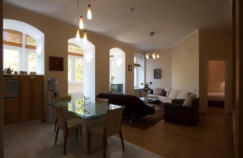 Besarabka Apartamento | VIP- квартира 4х комнатная, Крещатик, Бессарабская площадь.