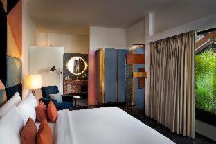 Downtown Siem Reap Hotel | Viroth's Villa
