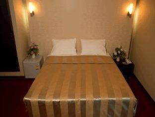 Ratchathewi Cabina | Visiting Card Hotel & Resort