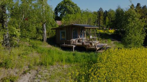 Lillykyrka Cabina | Vista Vibes Glamping -Chillbillystuga