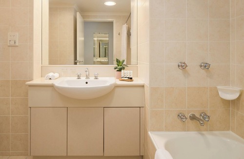 Norwest Hotel | Visy Dior Hotel