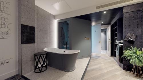 Manchester City Centre Hotel | voco Manchester - City Centre by IHG