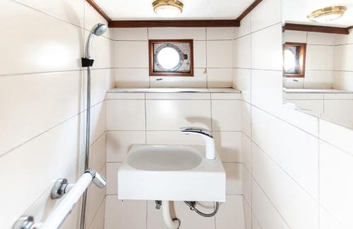Baja Alquiler De Eote | Volenter Lux Apartment Duna Boat
