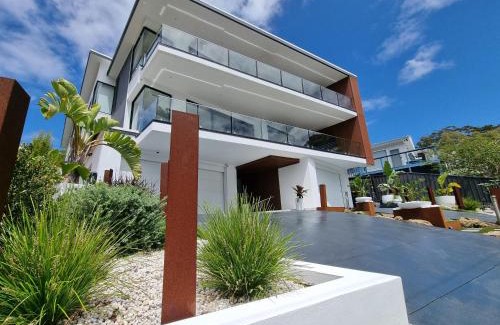 Nelson Bay Casa | Vue Two - Nelson Bay Waterfront Luxury