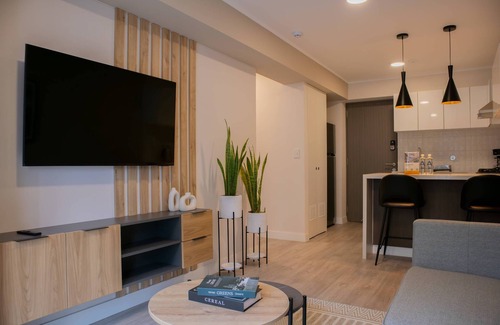 Leuro Apartamento | w Impressive 1BR w Balcony in Miraflores