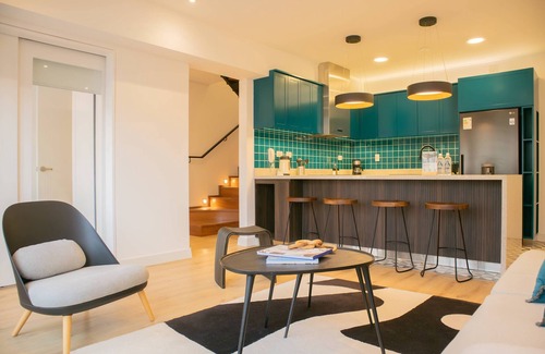 Leuro Apartamento | w Inviting 3BR w Balcony in Hip Miraflores