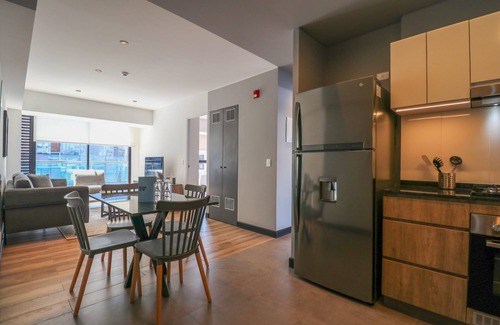 Centro Financiero de San Isidro Apartamento | w Resplendent 2BR w Great Balcony in San Isidro
