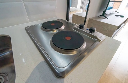 Antiguo Country Apartamento | w Stylish 2BR in Parque Virrey