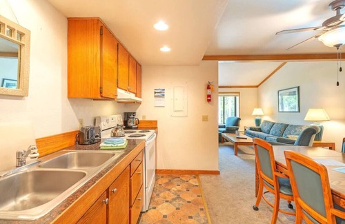 Union Condominio | WA Waterfront Oasis!