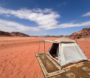 Wadi Rum Hotel | Wadi Rum Paris Cave