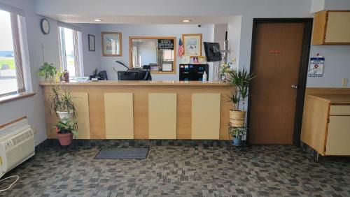 Wagner Hotel | Wagner Lakeside Motel