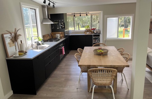 Spencer Casa | "Wagtail Cottage" Hawkesbury River Garden Retreat