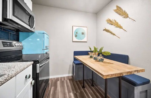 Eureka Springs Villa | Waikiki Villa 8min-Downtown. Secluded w fire pit