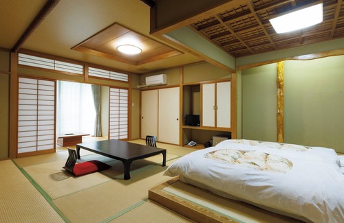 Wakamiko Casa | Wakamiro