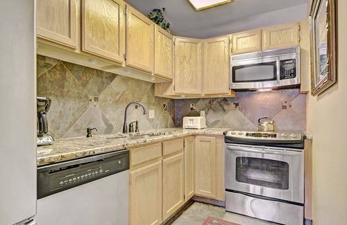 Historic District Condominio | Wake up to Winter Wonderland 1Br 1Ba-Downtown Breck Sleeps 4