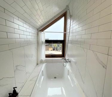 Jungmun Cabina | Walden Studios