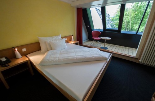 Gwatt Hotel | Waldhaus*** Hotel im Deltapark Vitalresort