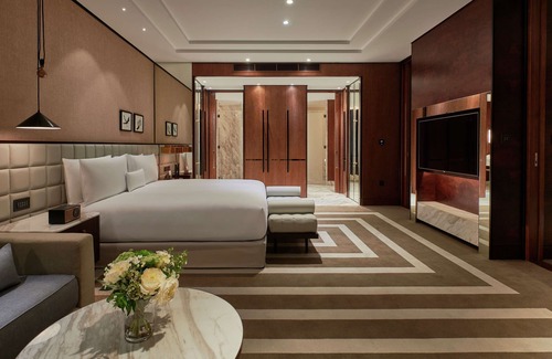 Bur Dubai Hotel | Waldorf Astoria Dubai International Financial Centre