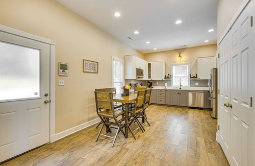 Excelsior Springs Casa | Walk Downtown: Historic Home in Excelsior Springs