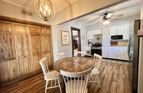 Salina Casa | Walk downtown, Charming 3 BR -2 King beds, Porch, Fire Pit, Theatre, Fenced Yard