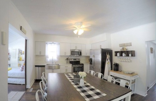 Holland Casa | Beachy Farmhouse Cottage hermoso, lujoso retiro familiar, a pie de playa y puerto deportivo