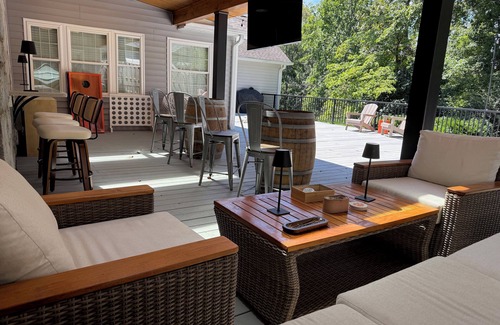 Clemson Casa | Walk to Campus!