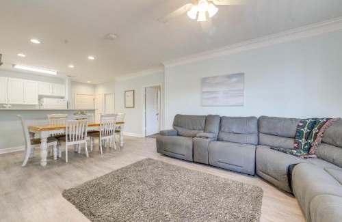 Calabash Apartamento | Walk to Crow Creek Golf Club Condo with Pool!