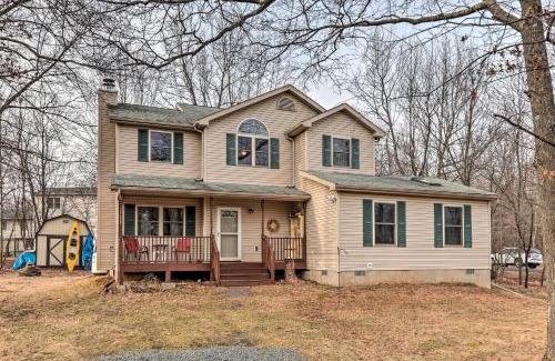 Albrightsville Casa | Walk to Pool and Lake Albrightsville Vacation Home!