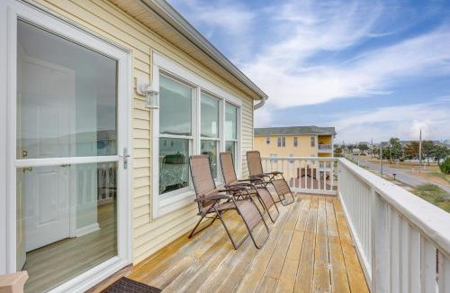 Kure Beach Casa | Walk to Shore Multi-Deck Townhome in Kure Beach!