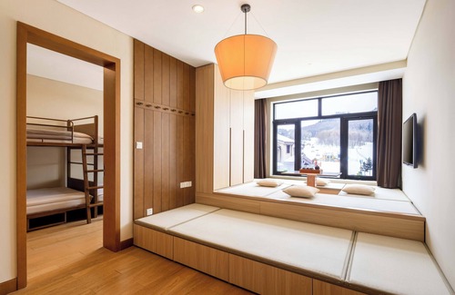 Changbai Mountain West Slope Hotel | Wanda Jin Suites Changbaishan