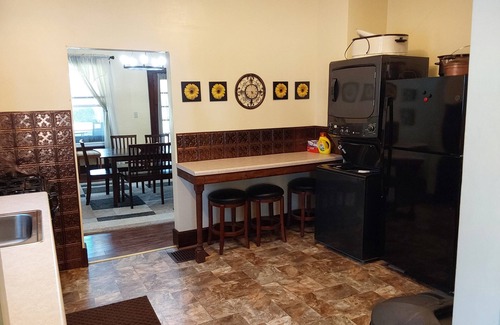 Loudonville Casa | Cálido y acogedor hogar en el centro lejos de casa