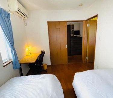 Takatsuki Cama Y Desayuno | Warm family stay ーEasy Access Kyoto & Osaka ー