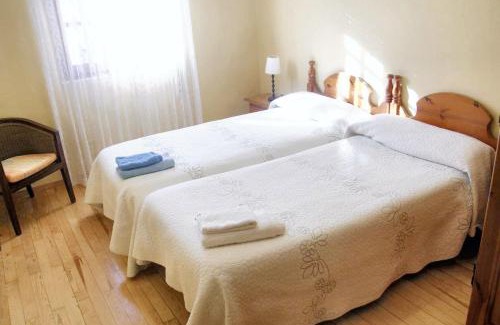 Baños de Valdearados Casa | Warm House in Baños de Valdearados, Farm Close to Town