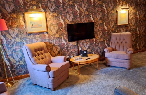 Stainburn Hotel | Washington Central Hotel and Sleepwell Inn