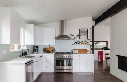 West Queen Anne Casa | Water & Mountain Views - Luxury City Retreat