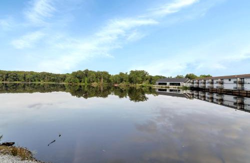 Chesterton Hotel | Waterbird Lakeside Inn