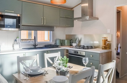 Malton Cabaña | Waterfoot Lodge (W09)