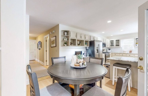 Salisbury Casa | Waterfront allergy-free home with 40-foot fishing dock, canoe, home theater