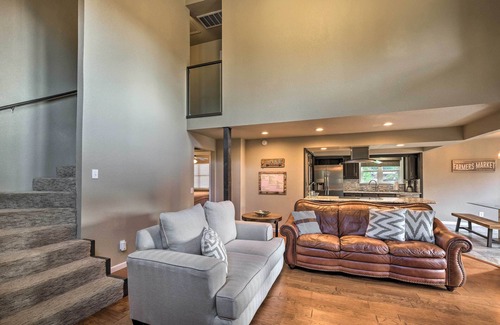 Springdale Casa | Waterfront Beaver Lake Hideaway w/ Kayaks & More!