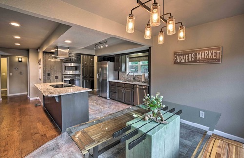 Springdale Casa | Waterfront Beaver Lake Hideaway w/ Kayaks & More!